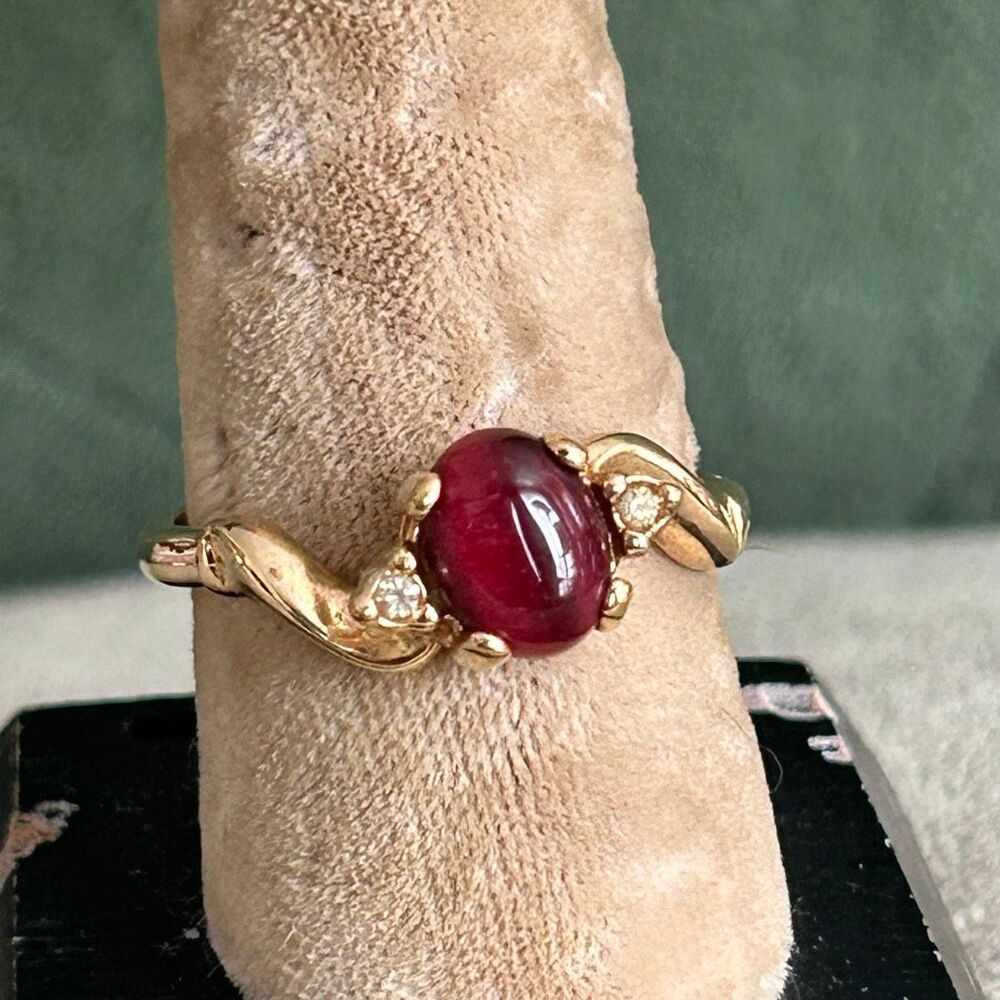 Vintage Mid-Century Red Cats Eye 18k HGE Ring Vargas Manufacturing 8.5